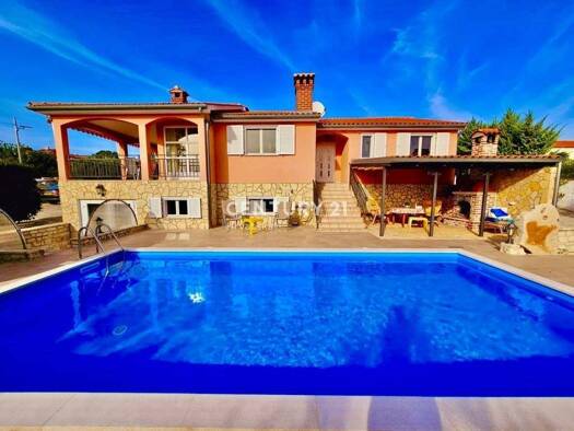 Haus zum Kauf 570.000 € 3 Zimmer 168 m² Luka