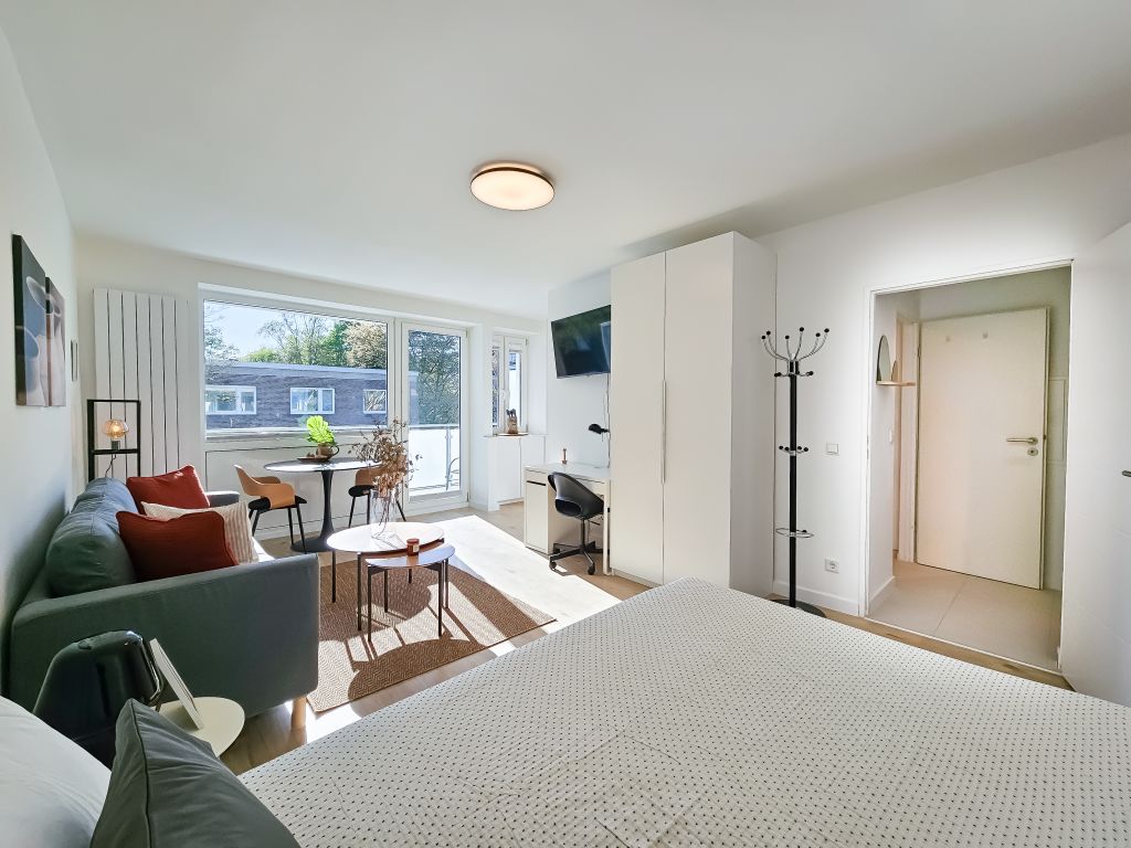 Wohnung zur Miete Wohnen auf Zeit 1.150 € 4 Zimmer 33 m²<br/>Wohnfläche 16.02.2025<br/>Verfügbarkeit Arnold-Schönberg-Straße Urdenbach Düsseldorf 40593