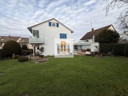 Einfamilienhaus zum Kauf 5 Zimmer 180 m² 607 m² Grundstück Kleinsachsenheim Sachsenheim 74343