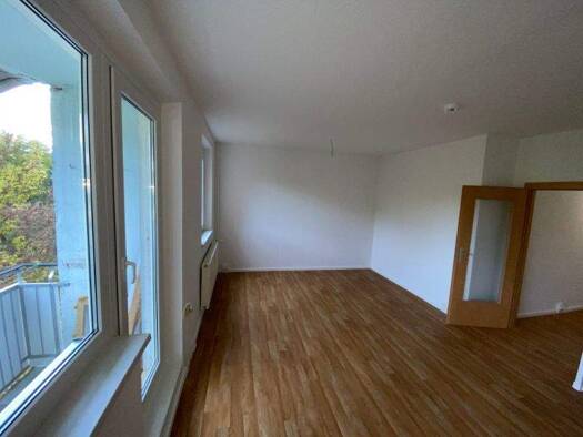 Wohnung zur Miete 395 € 3 Zimmer 60,9 m² 3. Geschoss Alfred-Delp-Ring 54 Roter Berg Erfurt 99087