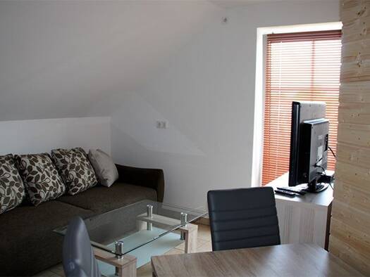 Wohnung zur Miete 2.100 € 3 Zimmer 65 m² 2. Geschoss Moorenweis Moorenweis 82272