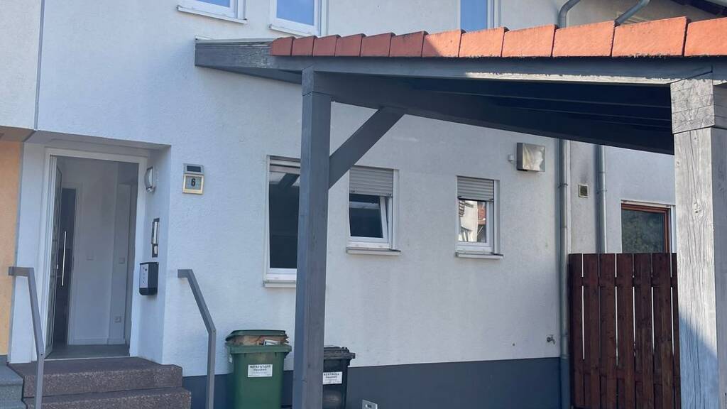 Reihenhaus zur Miete 2.300 € 6 Zimmer 158 m² 330 m² Grundstück frei ab sofort Philippsburg 76661