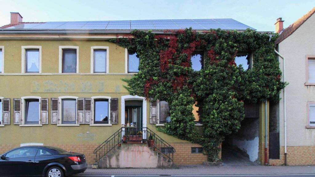 Mehrfamilienhaus zum Kauf als Kapitalanlage geeignet 399.000 € 10 Zimmer 405 m² 400,3 m² Grundstück Eisenberg Eisenberg (Pfalz) 67304