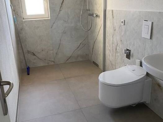Wohnung zur Miete 940 € 4 Zimmer 84 m² Geschoss 3/4 frei ab sofort Kröllwitz Halle (Saale) 06120