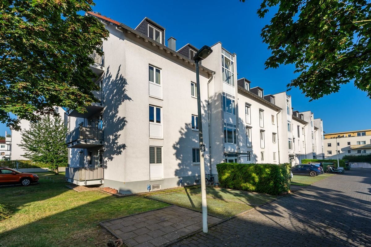 Wohnung zum Kauf 299.000 € 4 Zimmer 96 m²<br/>Wohnfläche 3.<br/>Geschoss Innenstadt Frechen 50226