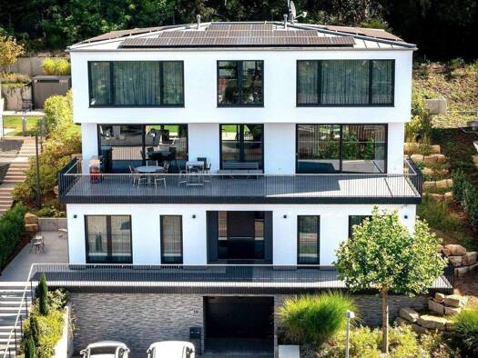 Haus zum Kauf 10 Zimmer 440 m² 1.000 m² Grundstück St Johann Saarbrücken 66123