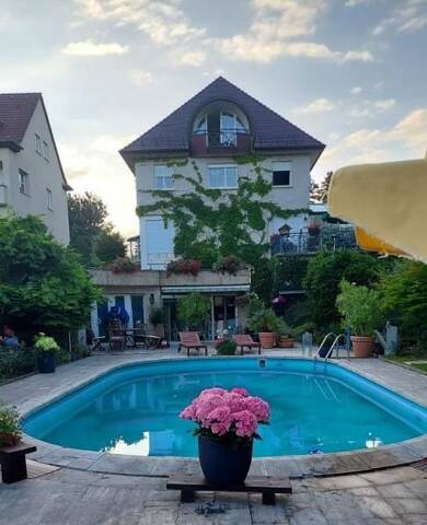 Villa zum Kauf 1.100.000 € 7 Zimmer 350 m² 858 m² Grundstück Wachsenburgweg Hochheim Erfurt 99094