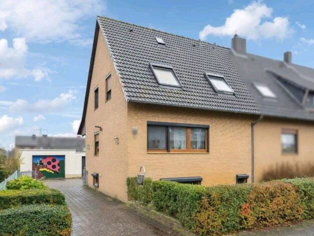 Reihenendhaus zum Kauf provisionsfrei 305.000 € 4 Zimmer 100 m² 416 m² Grundstück frei ab 01.06.2026 Knappenweg 35A Lehrte 31275