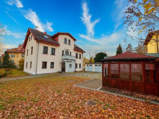 Haus zum Kauf 7 Zimmer 211 m² 1.070 m² Grundstück Blasewitz Dresden 01309