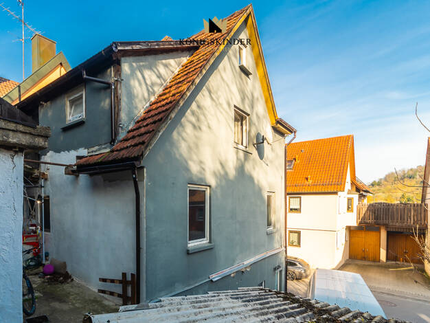Mehrfamilienhaus zum Kauf 290.000 € 6 Zimmer 140 m² 563,5 m² Grundstück Hessigheim 74394