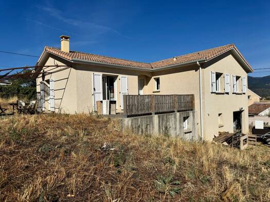 Haus zum Kauf 250.000 € 100 m² 1.100 m² Grundstück Brossainc 07340