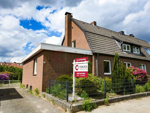 Doppelhaushälfte zum Kauf 190.000 € 6 Zimmer 123 m² 655 m² Grundstück Mittelfeld Lüneburg 21335