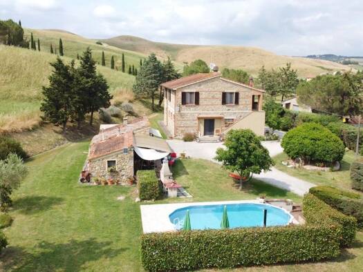 Bauernhaus zum Kauf 820.000 € 8 Zimmer 250 m² 190.000 m² Grundstück Panoramablick Volterra 56048