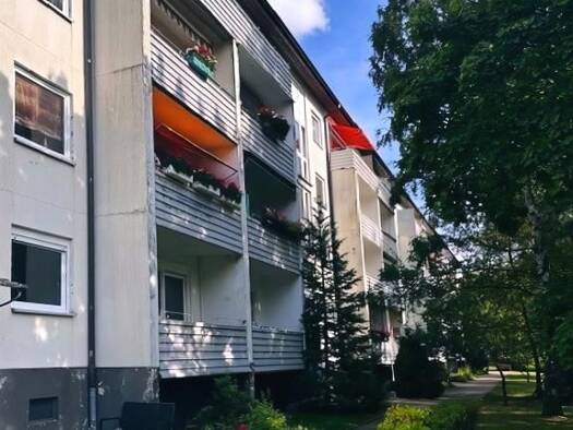 Wohnung zur Miete 295 € 3 Zimmer 57,8 m² 3. Geschoss Johannes-R.-Becher-Straße 2 Hoyerswerda 02977