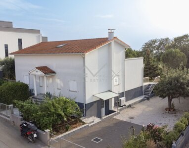 Haus zum Kauf 460.000 € 5 Zimmer 200 m² 720 m² Grundstück Porec center 52440