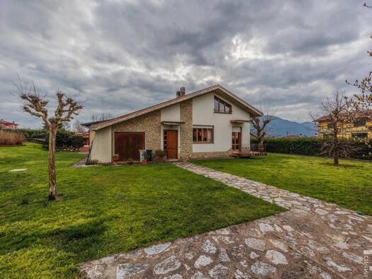 Haus zum Kauf 580.000 € 4 Zimmer 315 m² 2.200 m² Grundstück frei ab sofort Barga