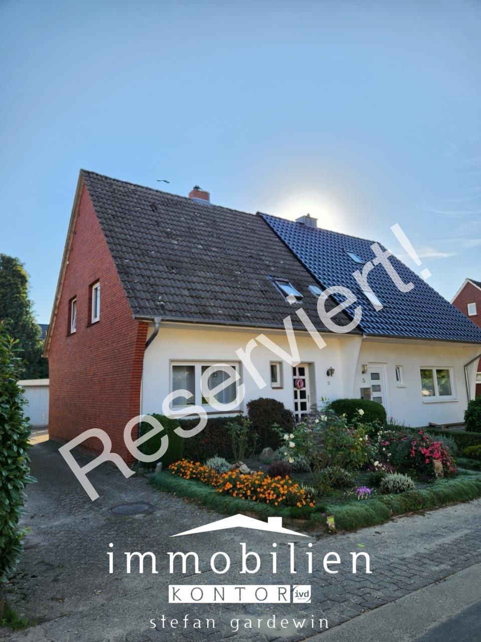 Doppelhaushälfte zum Kauf 180.000 € 5 Zimmer 100 m²<br/>Wohnfläche 332 m²<br/>Grundstück Cloppenburg Cloppenburg 49661