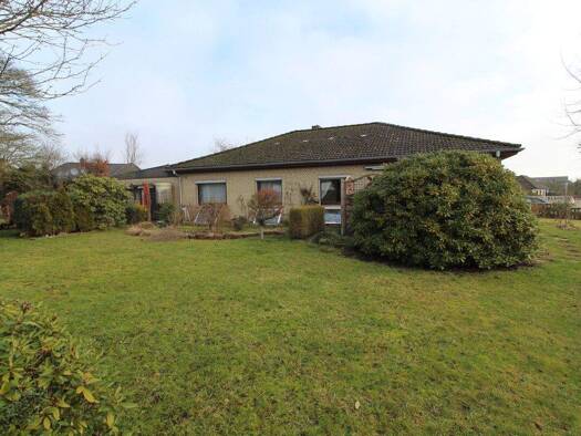 Einfamilienhaus zum Kauf 258.000 € 5 Zimmer 140 m² 979 m² Grundstück Altenwalde Cuxhaven / Altenwalde 27478