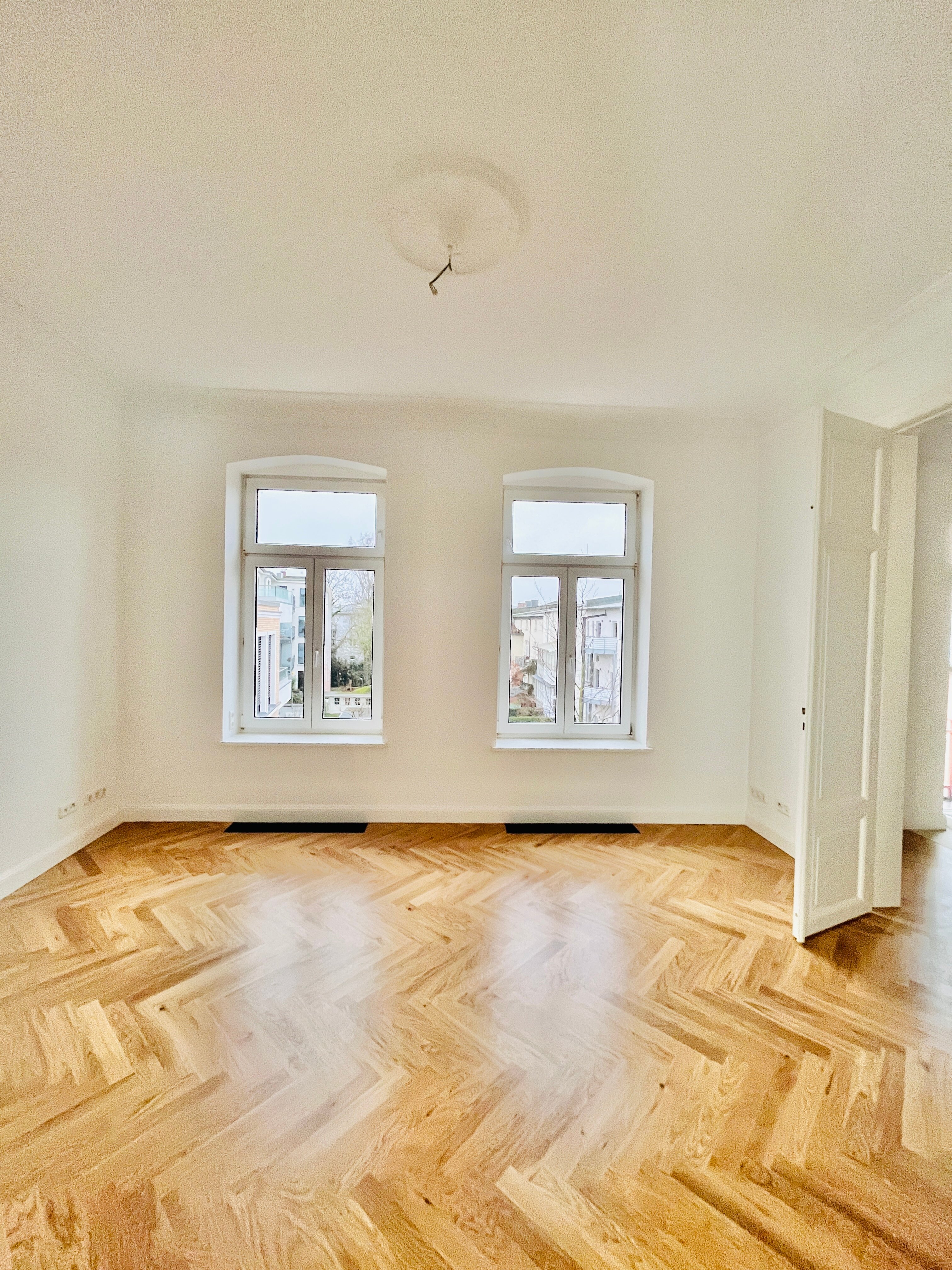 Wohnung zur Miete 990 € 3 Zimmer 81 m²<br/>Wohnfläche 3.<br/>Geschoss Mozartstraße 41 Paulsstadt Schwerin 19053