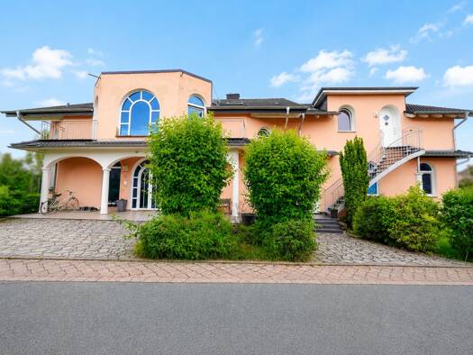 Villa zum Kauf 549.000 € 13 Zimmer 640,4 m² 1.327 m² Grundstück Reichensachsen Wehretal / Reichensachsen 37287