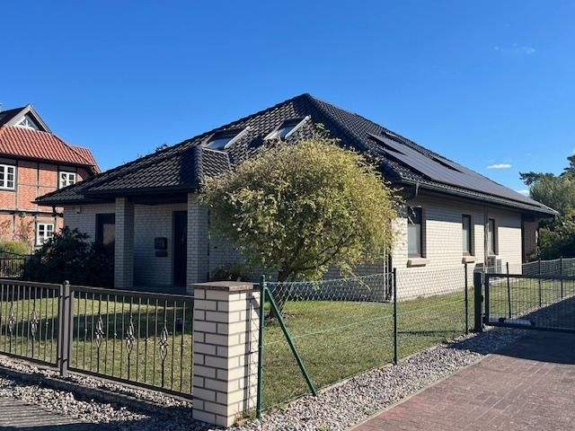 Immobilie in Boizenburg/Elbe - Energieeffizientes Einfamilienhaus mit großem Grundstück PROVISIONSFREI - Bild 0