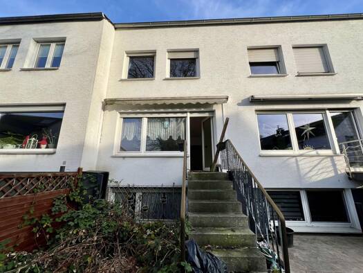 Reihenmittelhaus zum Kauf 279.000 € 5,5 Zimmer 151 m² 168 m² Grundstück frei ab sofort Brackel Dortmund 44309