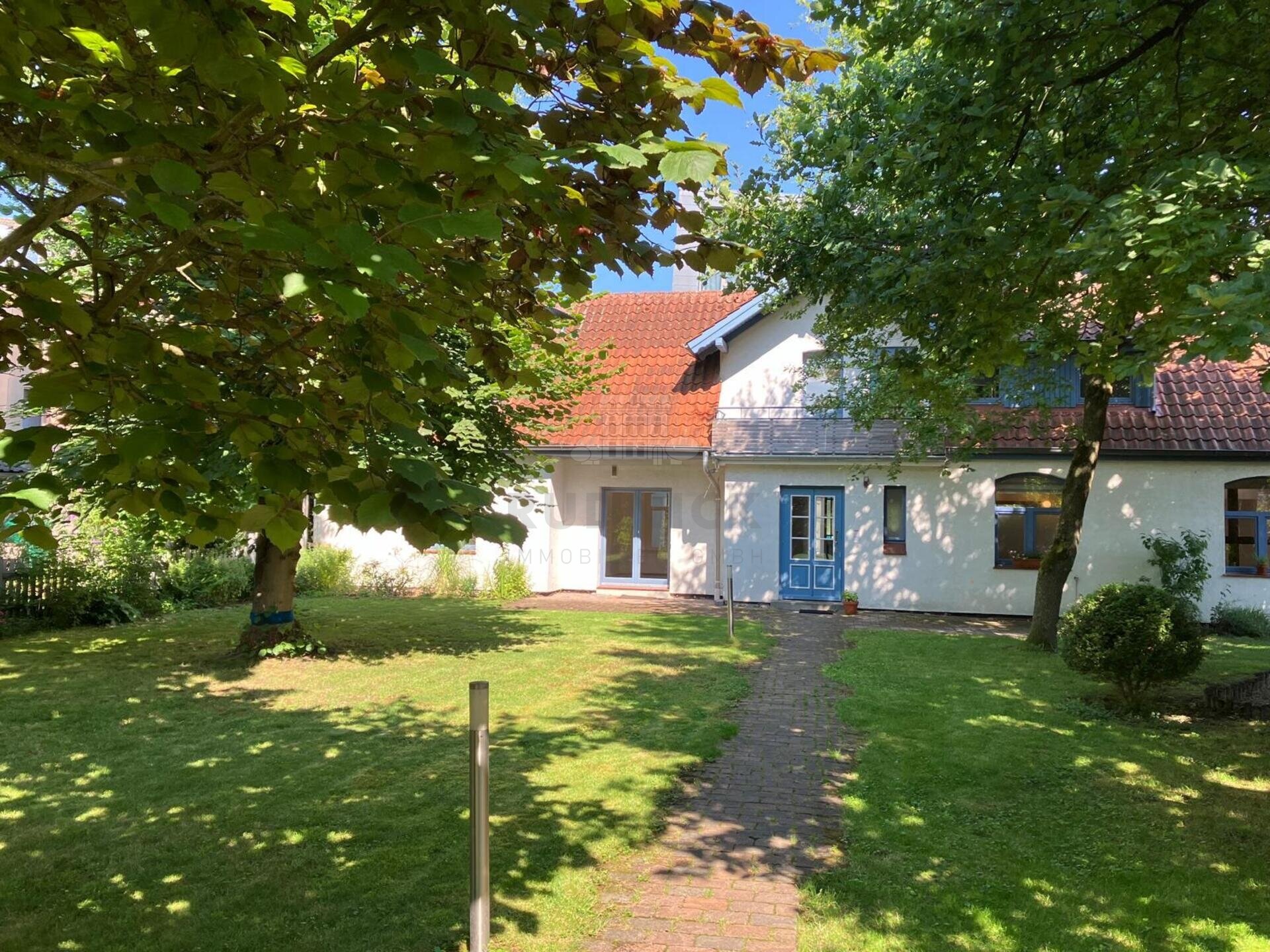 Einfamilienhaus zum Kauf 730.000 € 7 Zimmer 250 m²<br/>Wohnfläche 1.026 m²<br/>Grundstück Wunstorf - Mitte Wunstorf 31515