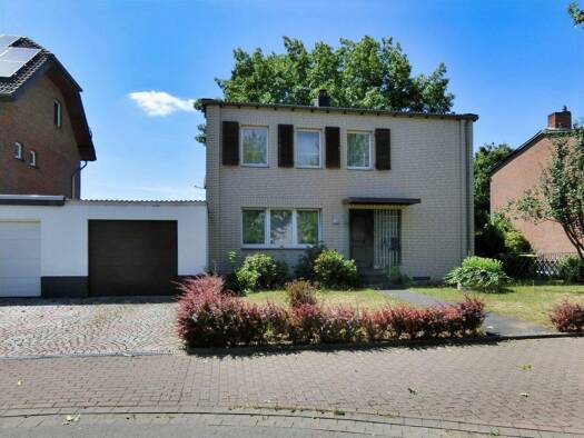 Einfamilienhaus zum Kauf 319.000 € 4 Zimmer 123 m² 621 m² Grundstück Jülich 52428