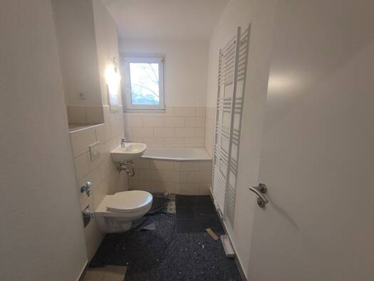 Wohnung zur Miete 860 € 5 Zimmer 119,4 m² 1. Geschoss frei ab 01.10.2026 Straße des Friedens 90 Merseburg Merseburg 06217