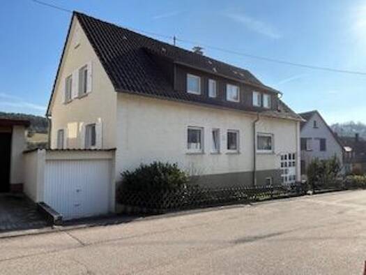 Mehrfamilienhaus zum Kauf als Kapitalanlage geeignet 495.000 € 8 Zimmer 192 m² 458 m² Grundstück Weissach Weissach 71287