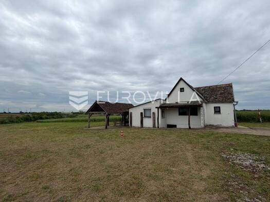 Einfamilienhaus zum Kauf 95.000 € 3 Zimmer 532 m² Đakovo Đakovo 31400