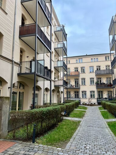 Wohnung zum Kauf 305.000 € 2 Zimmer 73,2 m² Friedrich-Ebert-Straße 45a Zentrum - West Leipzig 04109