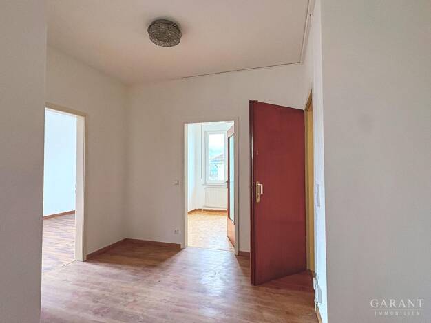 Wohnung zur Miete 1.100 € 3 Zimmer 95 m² 3. Geschoss Oberesslingen Esslingen am Neckar 73730
