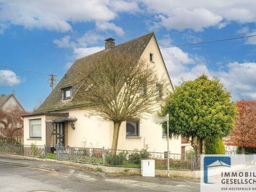 Einfamilienhaus zum Kauf 249.000 € 5 Zimmer 190 m² 724 m² Grundstück Wissen 57537