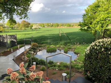 Villa zum Kauf 1.250.000 € 8 Zimmer 380 m² 1.098 m² Grundstück Berzbuir Düren 52355