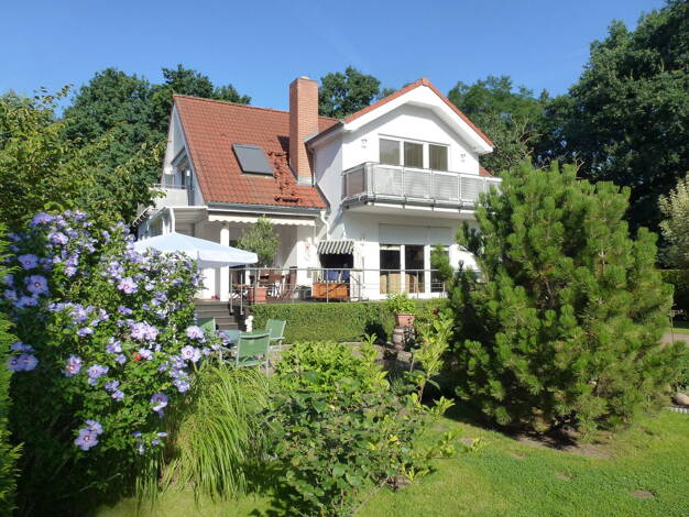 Einfamilienhaus zum Kauf provisionsfrei 995.000 € 9 Zimmer 240 m² 1.655 m² Grundstück Berlin Spandau 13591