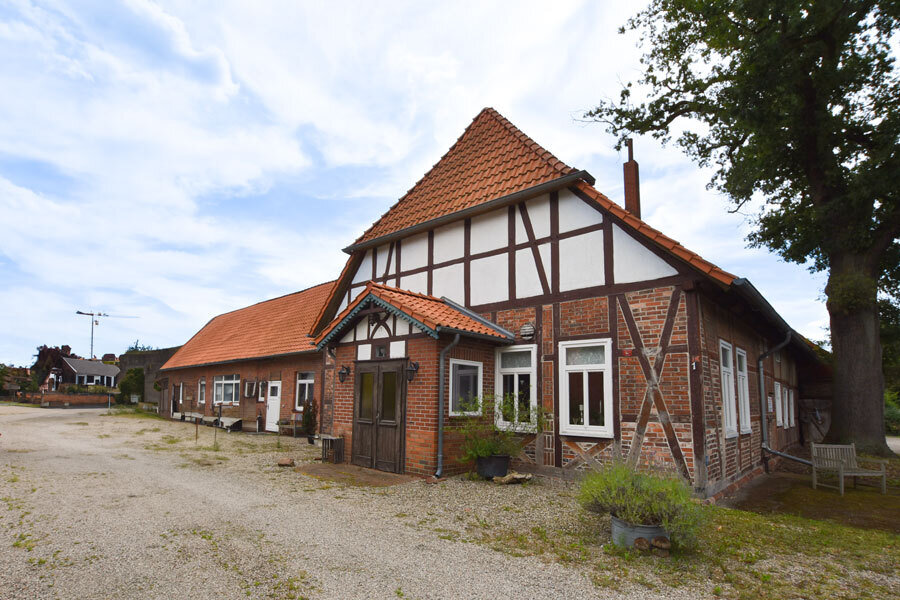 Bauernhaus zum Kauf 678.000 € 10 Zimmer 290 m²<br/>Wohnfläche 2.250 m²<br/>Grundstück Edemissen Edemissen 31234