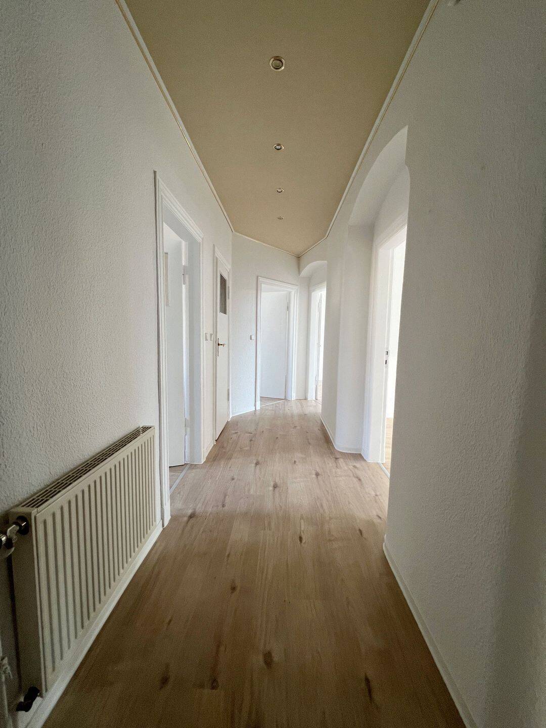Charmante, großzügige Altbauwohnung im begehrten Stadtfeld Ost – Schillerstr. 31, 39108 Magdeburg – Vorschaubild 9