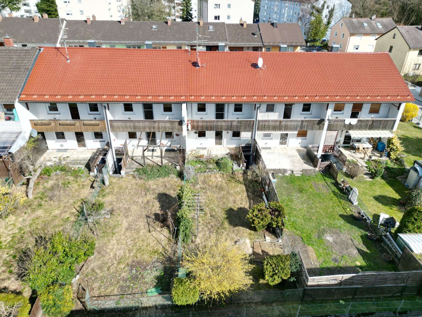 Reihenmittelhaus zum Kauf 1.550.000 € 20 Zimmer 521,1 m²<br/>Wohnfläche 1.341 m²<br/>Grundstück West Waldkraiburg 84478