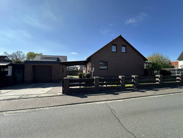 Einfamilienhaus zum Kauf provisionsfrei 365.000 € 6 Zimmer 140 m² 500 m² Grundstück Hehlingen Hehlingen 38446