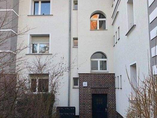 Wohnung zur Miete 604 € 3 Zimmer 75,5 m² 2. Geschoss frei ab 01.12.2025 Schwabach 91126