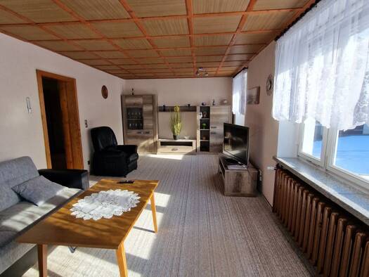 Doppelhaushälfte zum Kauf 245.000 € 4 Zimmer 185 m² 1.213 m² Grundstück Breitenau Oederan 09569