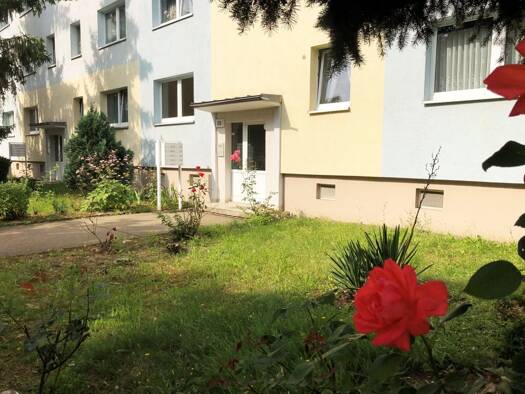 Wohnung zur Miete 230 € 3 Zimmer 57,9 m² 1. Geschoss Weißenfelser Straße 34 Silberhöhe Süd 06132