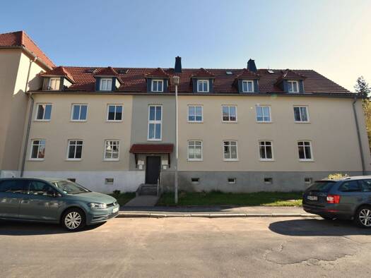 Wohnung zur Miete 450 € 3 Zimmer 75,1 m² Suhl Suhl 98527