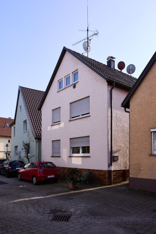 Mehrfamilienhaus zum Kauf 449.000 € 5 Zimmer 150 m²<br/>Wohnfläche 220 m²<br/>Grundstück Wangen Stuttgart 70327