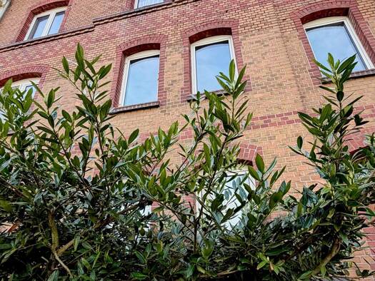 Wohnung zur Miete 700 € 3,5 Zimmer 89 m² Geschoss 1/3 frei ab 01.05.2026 Friedhofstraße 14 Eisenach 99817