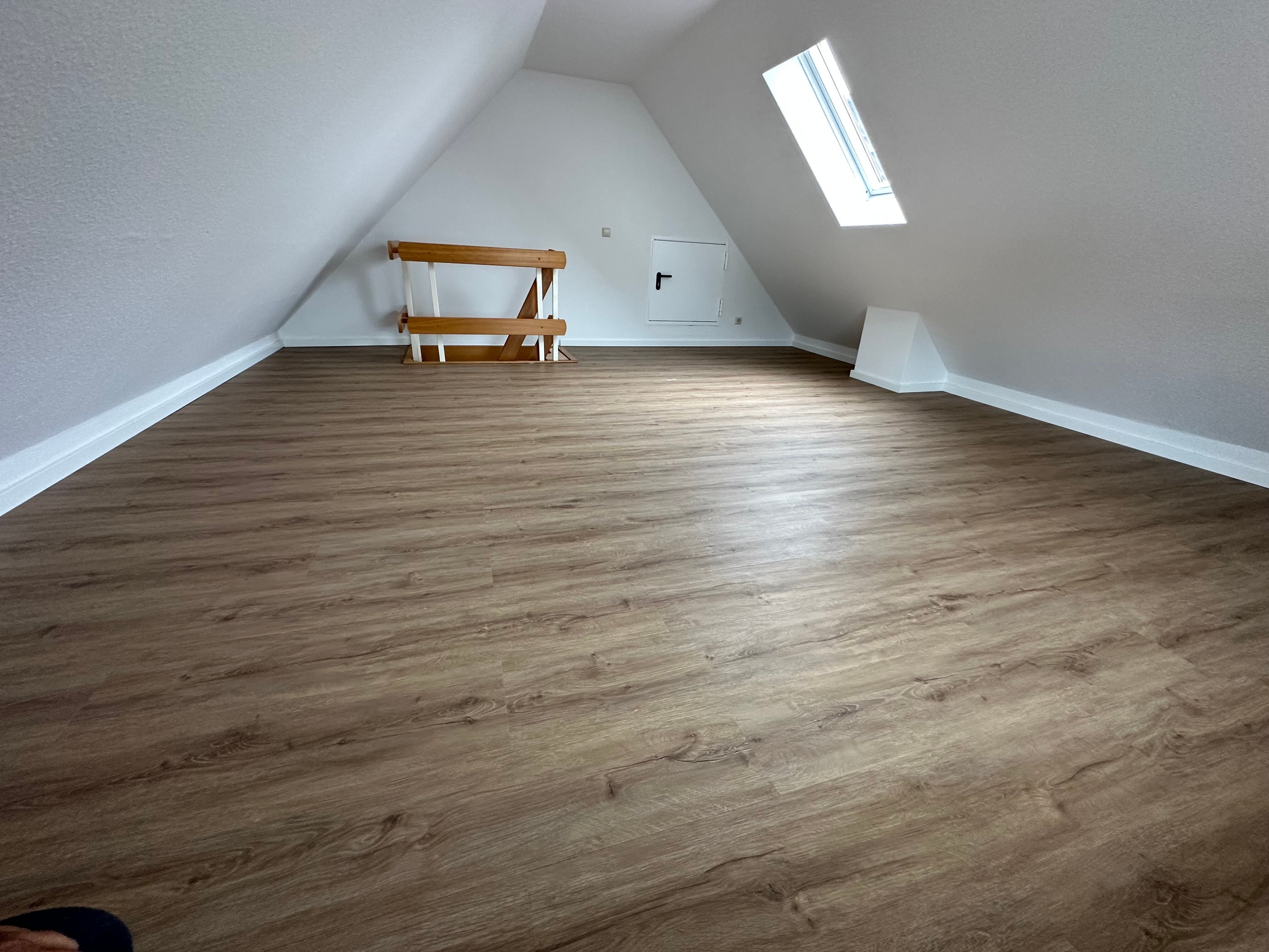 Maisonette zur Miete 320 € 2 Zimmer 55 m²<br/>Wohnfläche 5.<br/>Geschoss Limbacher Straße 20 Schloßchemnitz 027 Chemnitz 09113