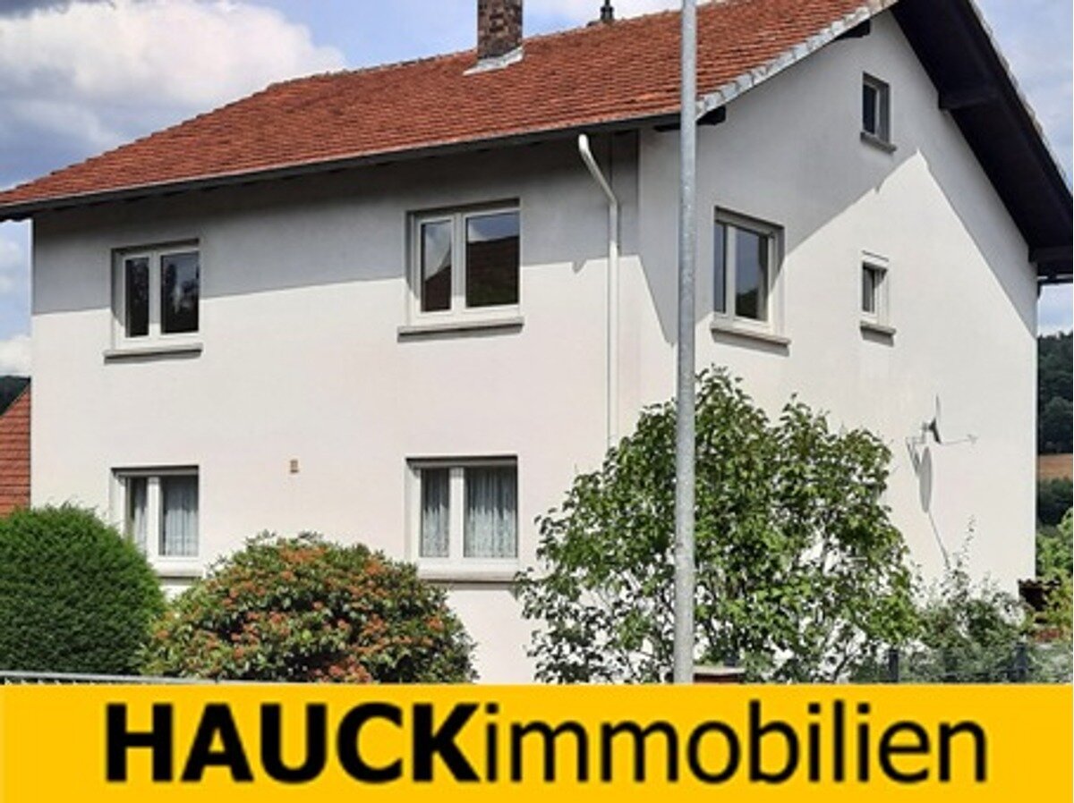 Mehrfamilienhaus zum Kauf 329.000 € 6 Zimmer 140 m²<br/>Wohnfläche 684 m²<br/>Grundstück Hesseldorf Wächtersbach 63607