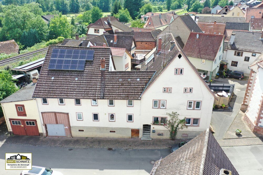 Einfamilienhaus zum Kauf provisionsfrei 299.900 € 9 Zimmer 239,6 m²<br/>Wohnfläche 330 m²<br/>Grundstück Reistenhausen Collenberg 97903