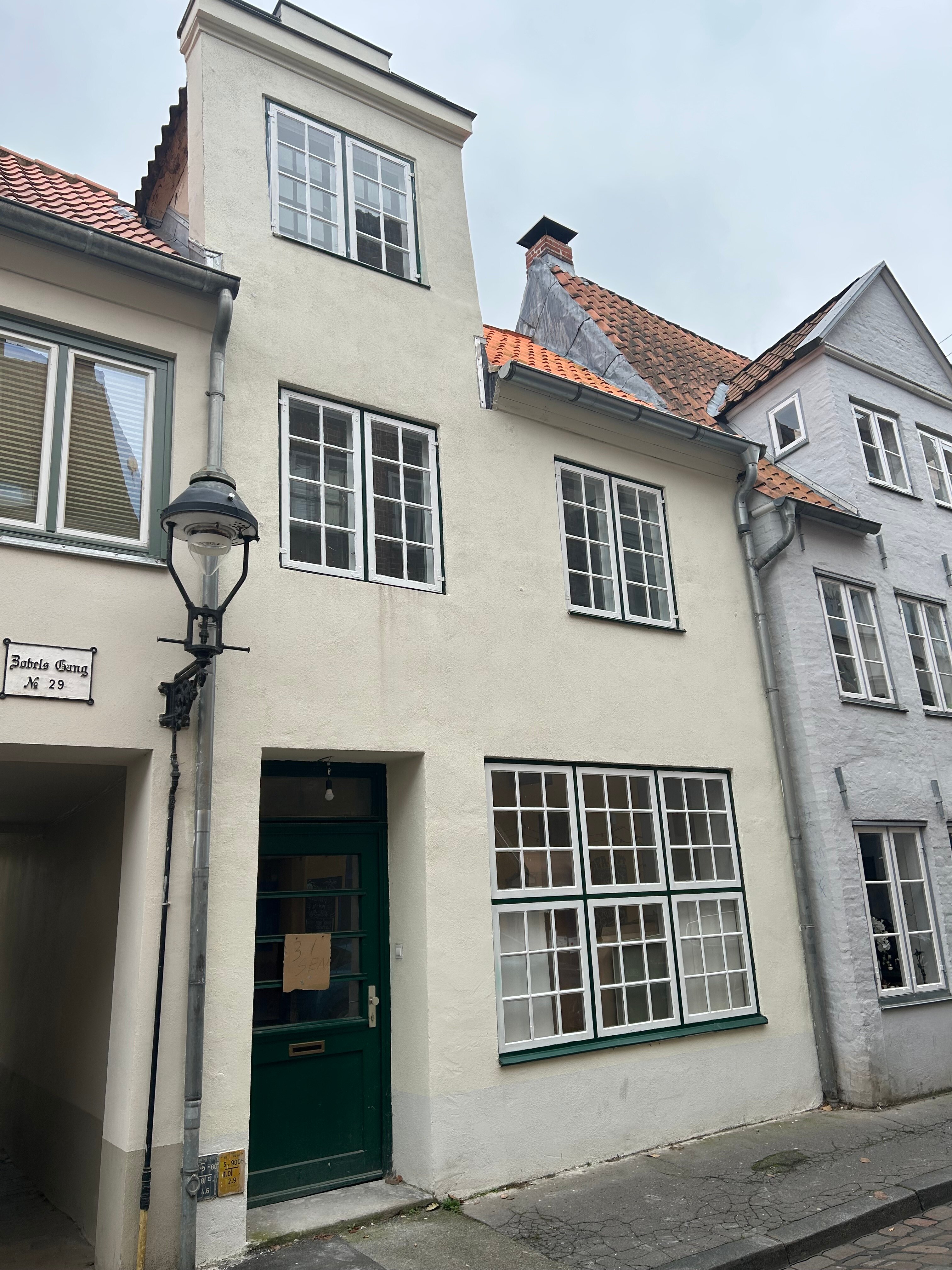 Haus zum Kauf provisionsfrei 497.000 € 5 Zimmer 127 m²<br/>Wohnfläche 66 m²<br/>Grundstück ab sofort<br/>Verfügbarkeit Innenstadt Lübeck 23552